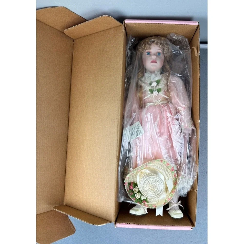 Vintage Morning International Doll Crafter 22